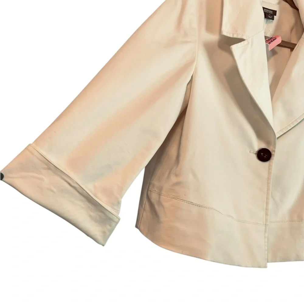 Kenneth Cole Reaction Women's off white‎ Blazer, size 10